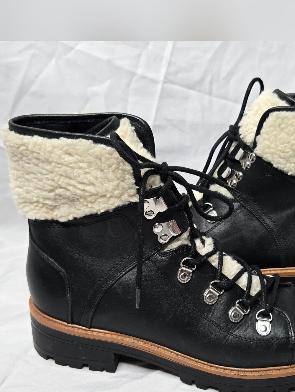 Marc Fisher Izzie Black Leather Shearling Lined Lug Sole Combat Boots Sz 10